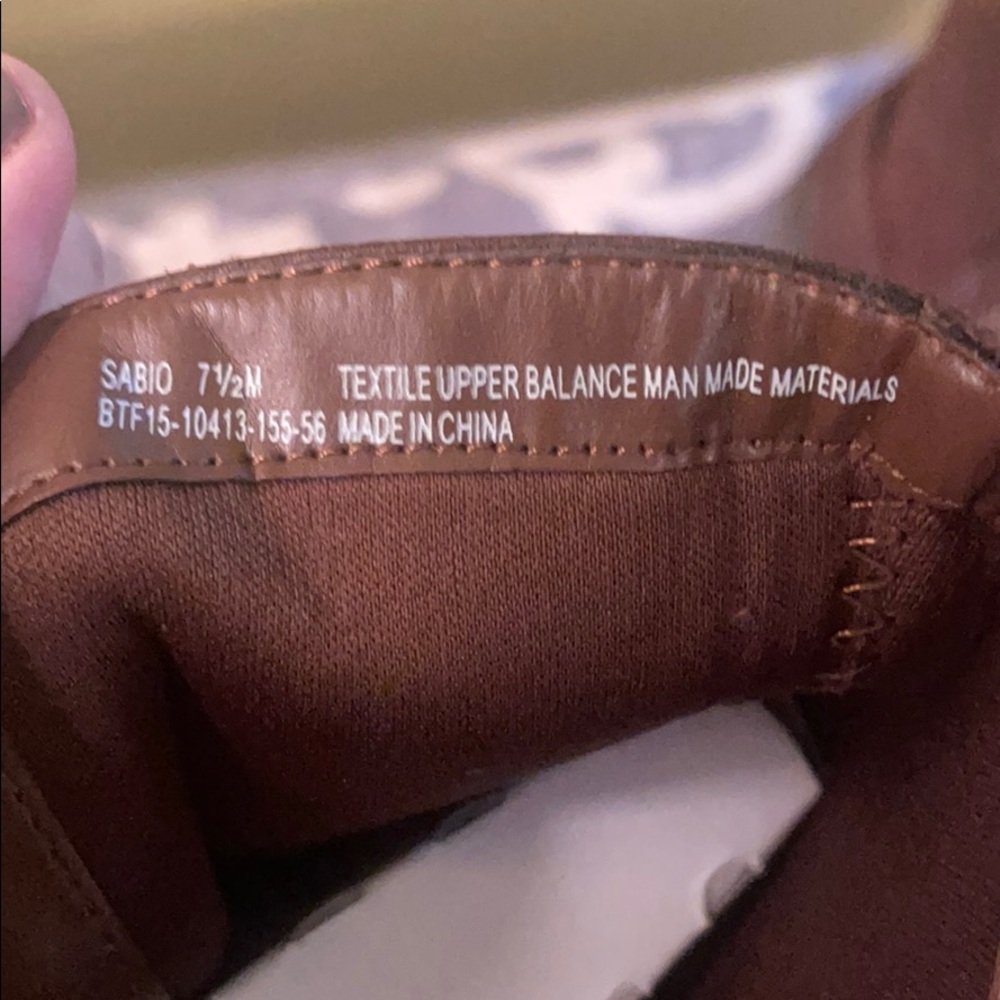 Boots - Picture 3 of 4